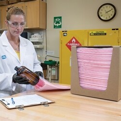 PIG&trade;&nbsp;Bottom-Gusseted Chemical Absorbent Packaging Bag